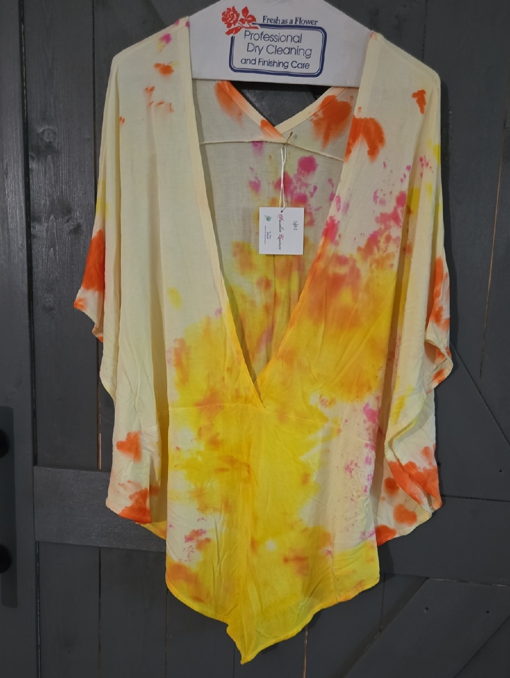 Colorful Tie-Dye V-Neck Kimono Top
